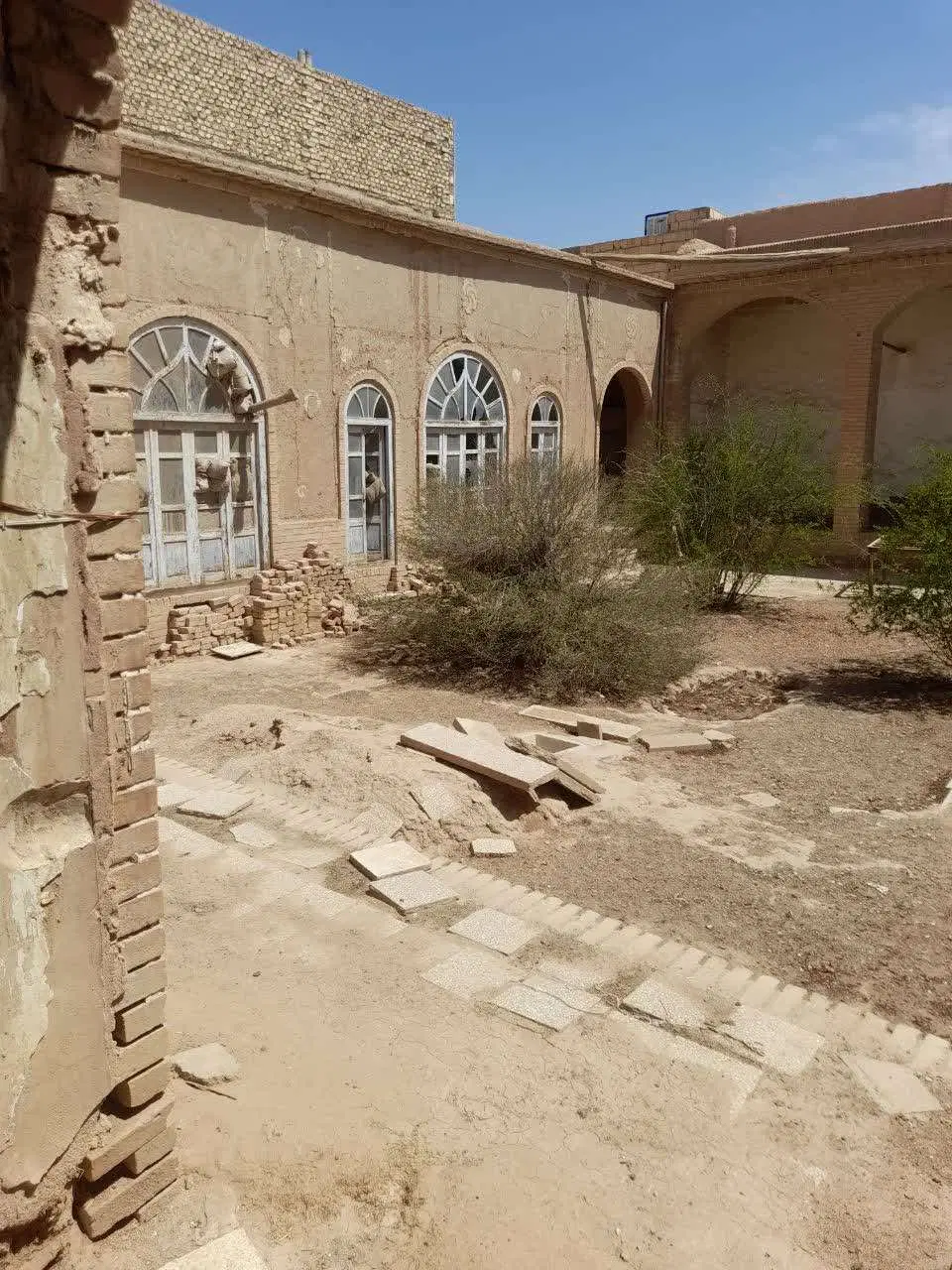 خانه سنتی و قدیمی