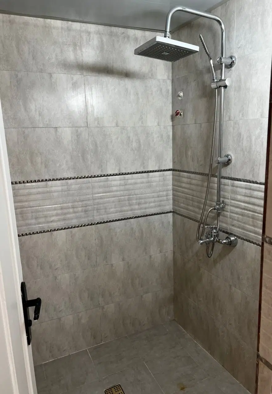 آپارتمان ۱۶۵ متری _ تک واحدی