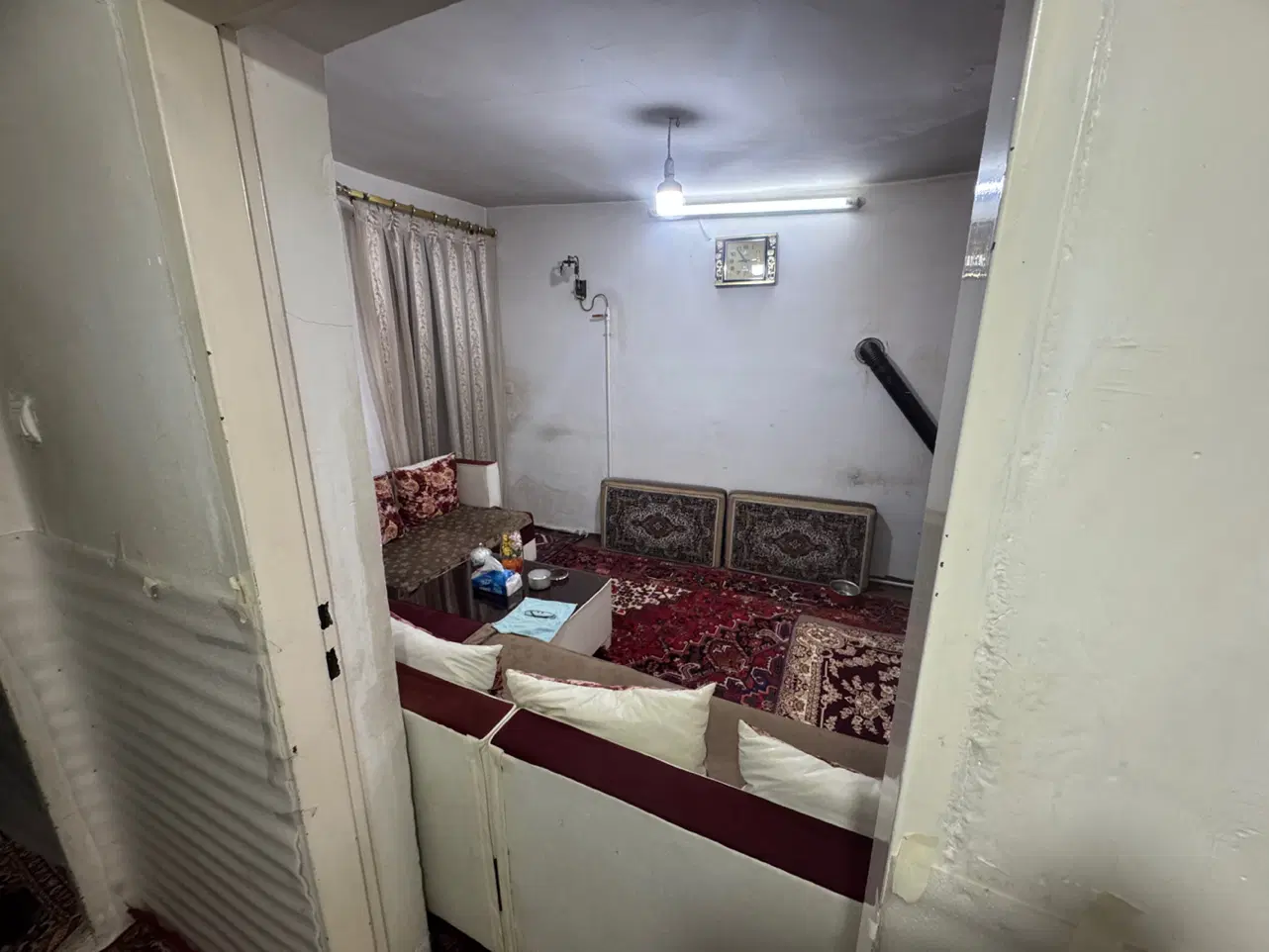 ملک حیاط ۹۰ متری خیام قطران لاله زار