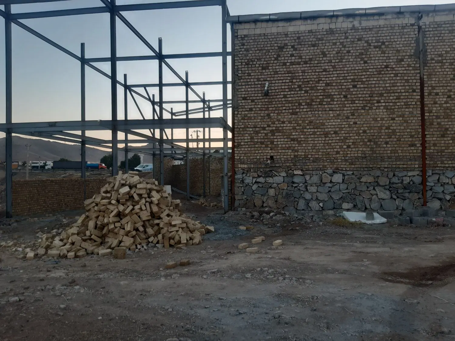 زمین مسکونی پروانه