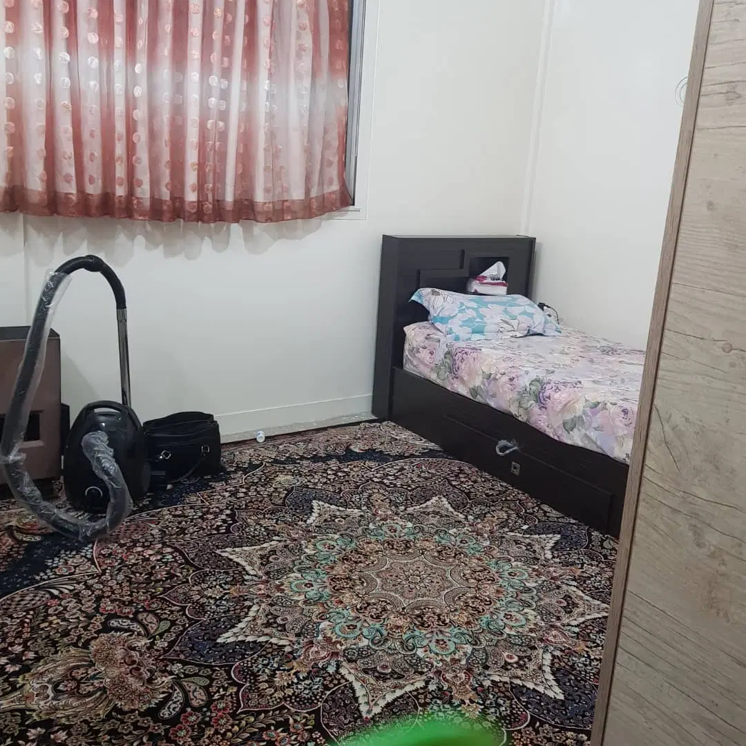 خانه گلنگی ۲۰۰  متری  در  خ  میثم
