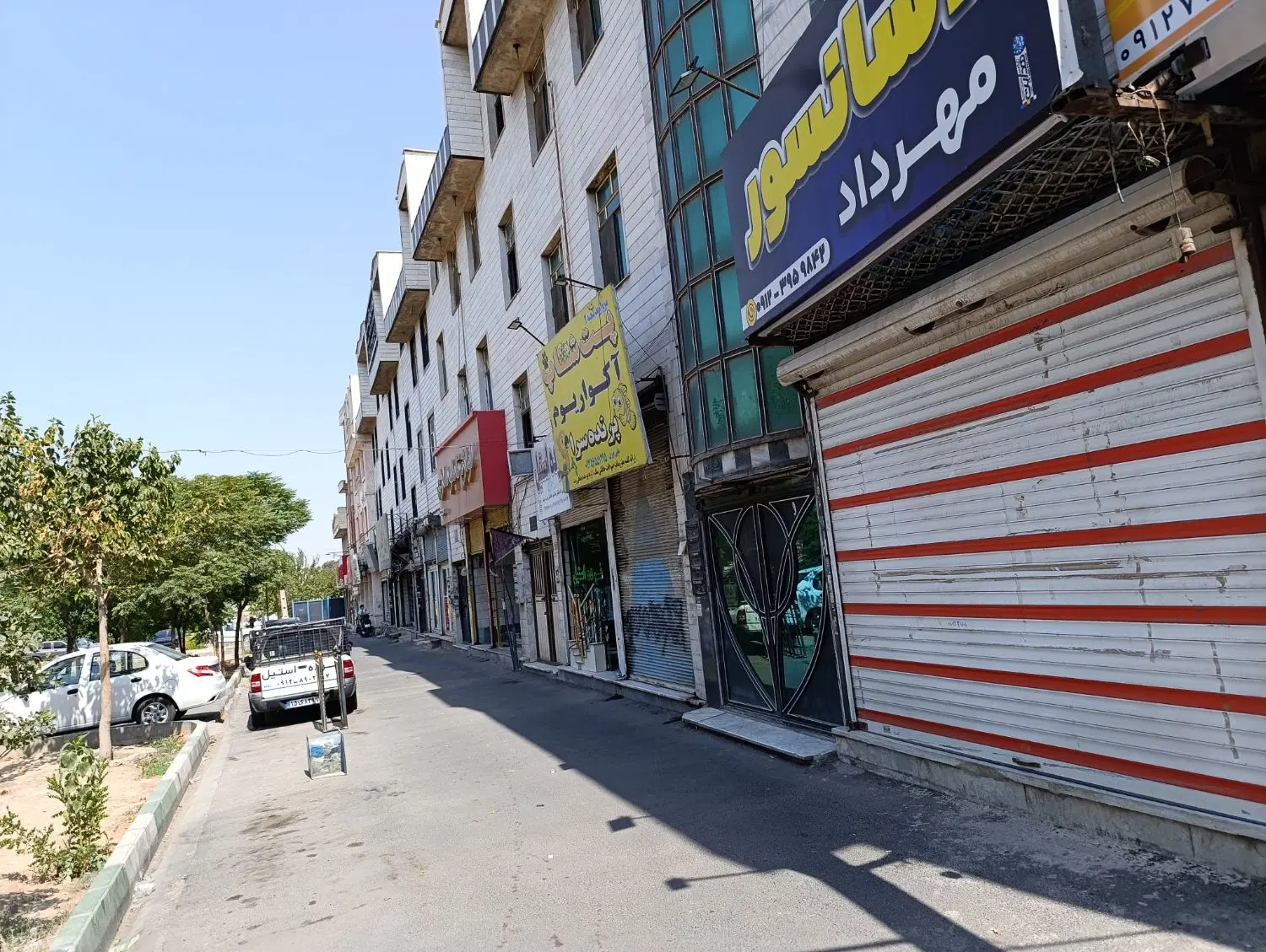 مغازهه۳1 متری قائمیه بر اصلی ارتفاع سقف بلند