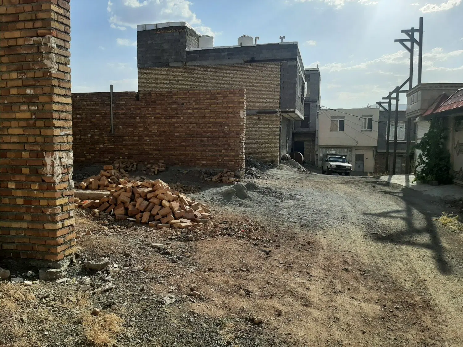 زمین نیمه کاره 100 متری آساوله