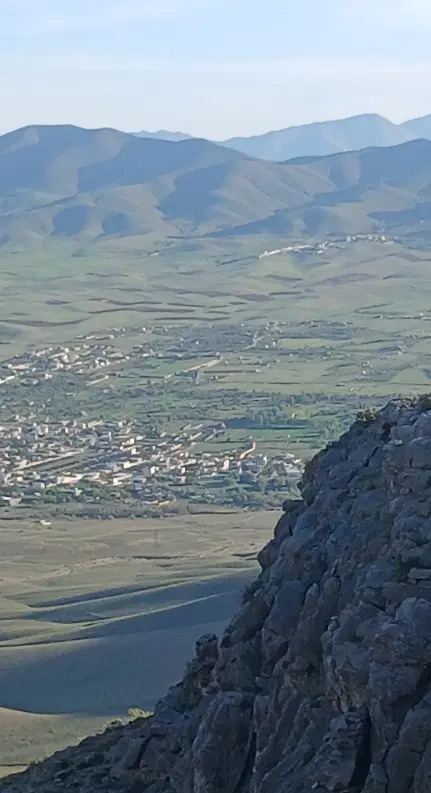 زمین در گوار