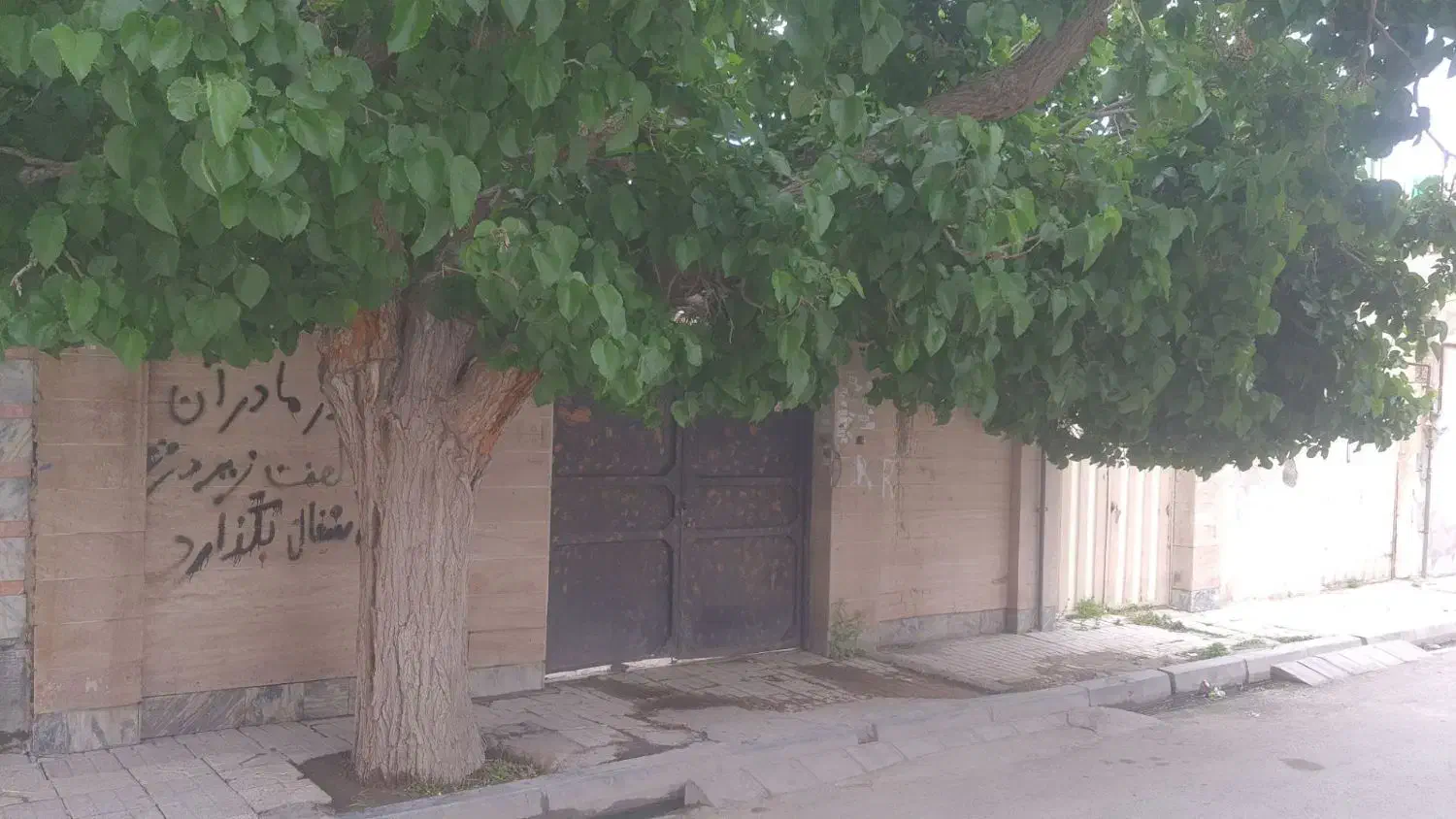 ویلایی ۱۲۵ متری توس ۸۵