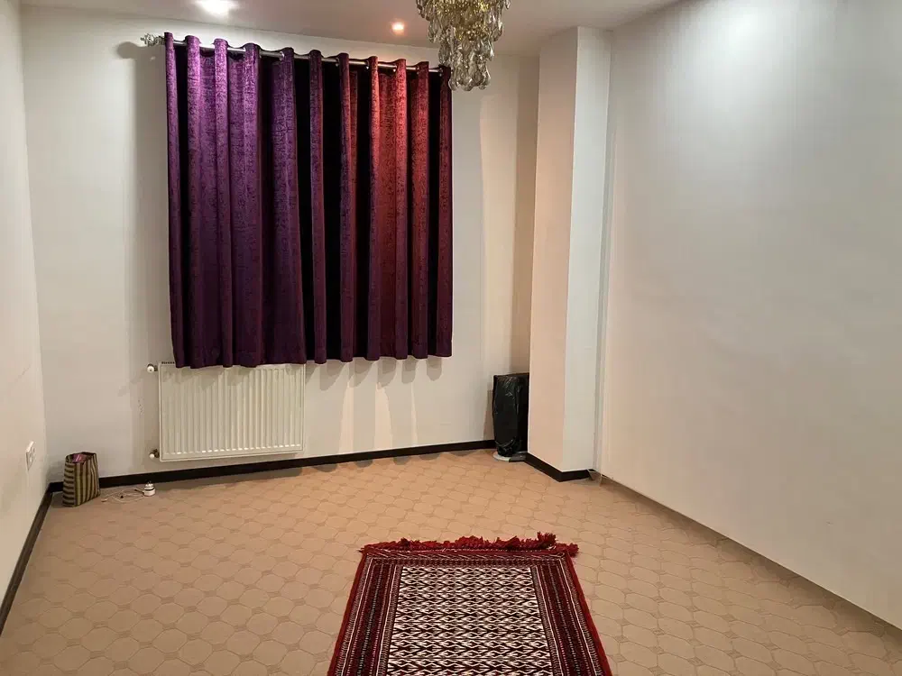 آپارتمان ۱۰۰متری خ خیام