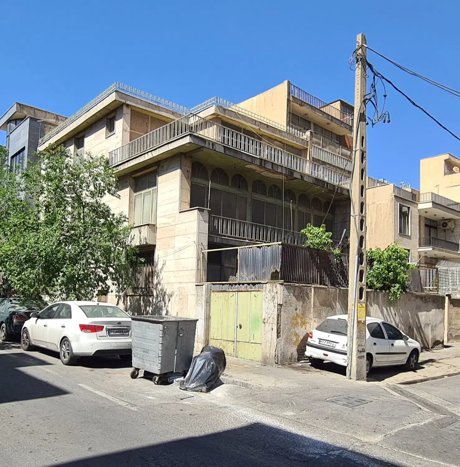 183 متر کلنگی دونبش