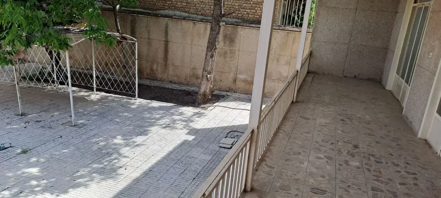 ساختمان 540متر سه طبقه