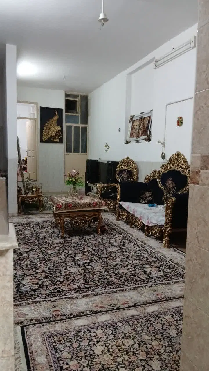 زیر زمین اجاره ای