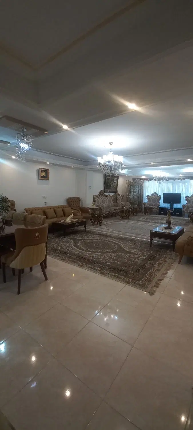 آپارتمان لوکس در گلشهر