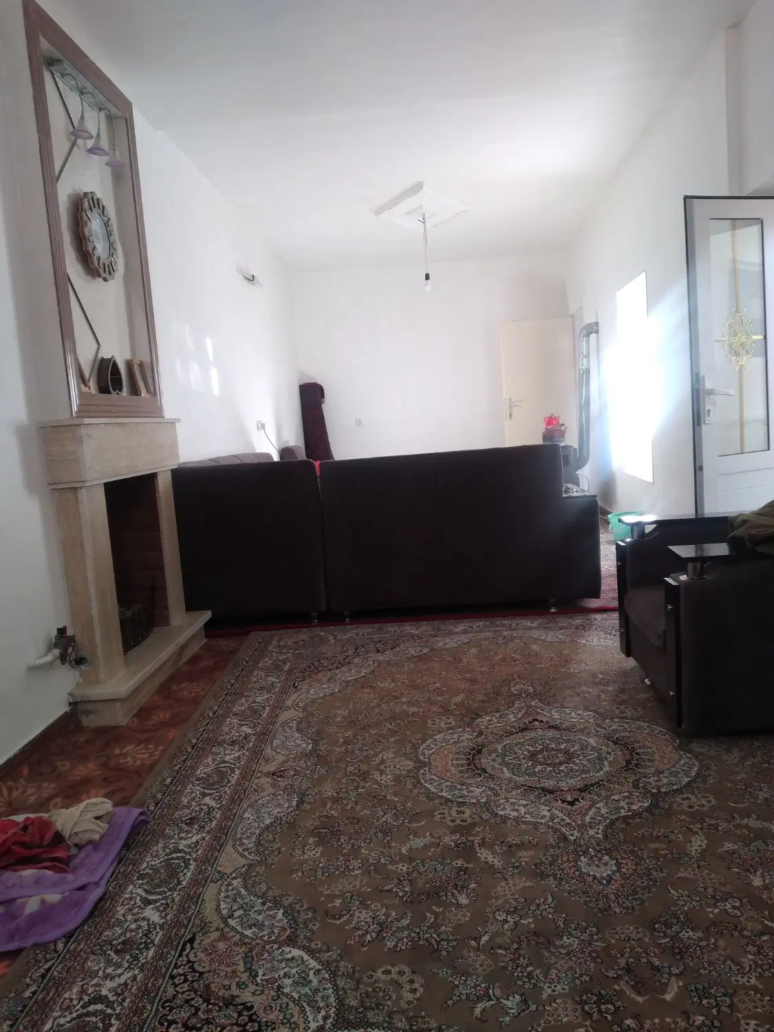 فروش یک باب خانه ویلایی بازسازی شده کامل