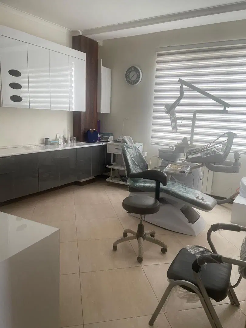 اجاره اتاق جهت سالن (ناخن فیبروز مژه میکاپ و..)