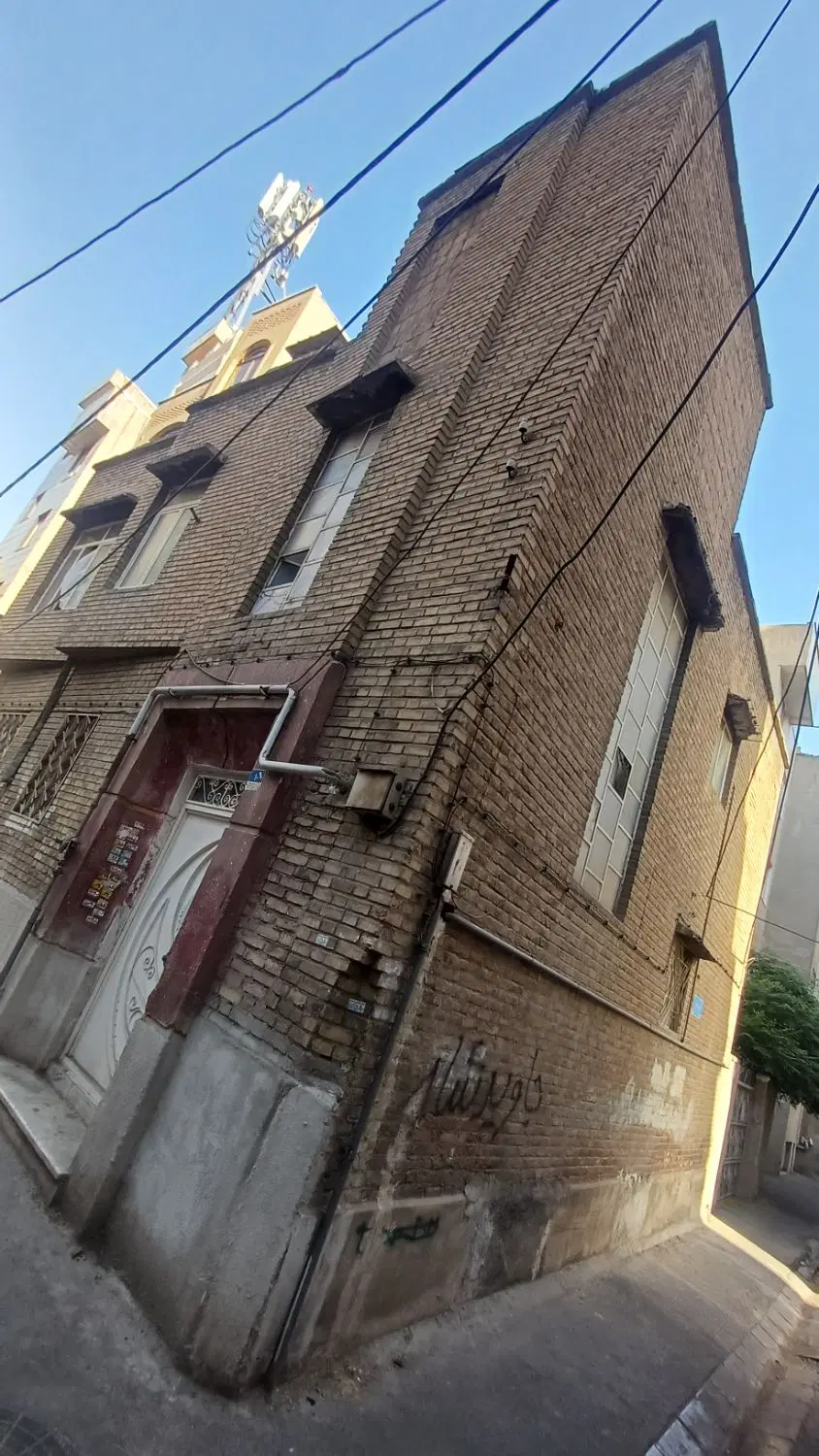 ۲۰۰ متر کلنگی در نواب