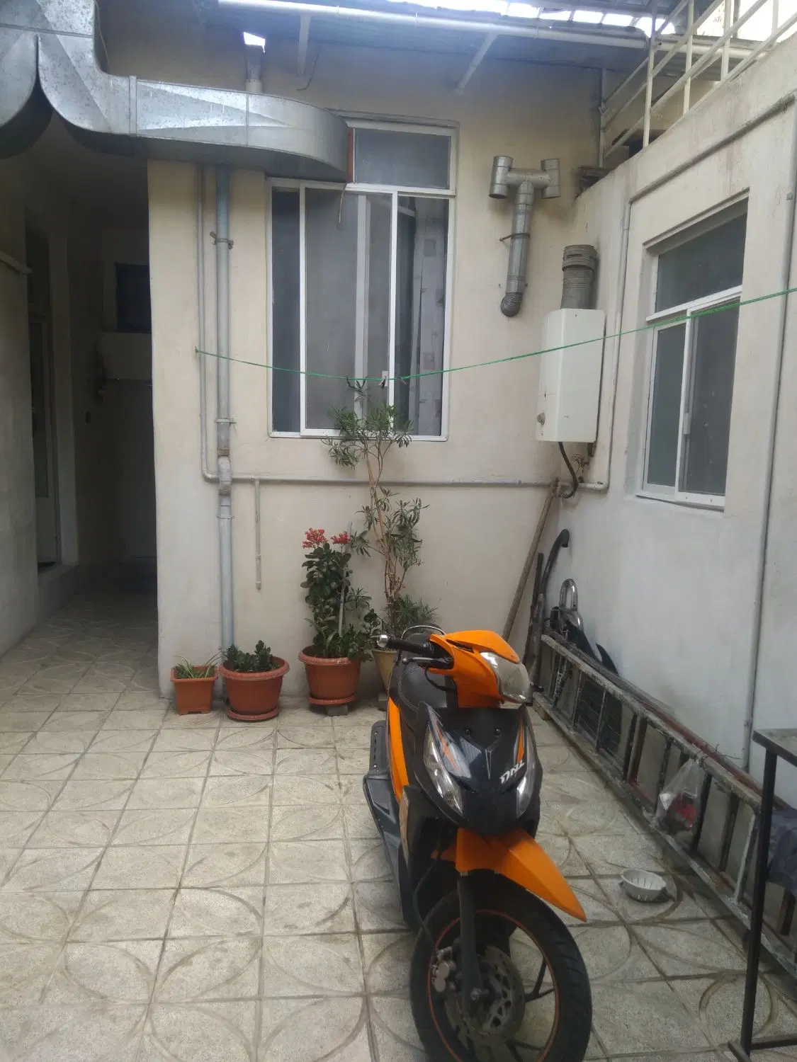 یک اتاق16متری در خانه حیاطی