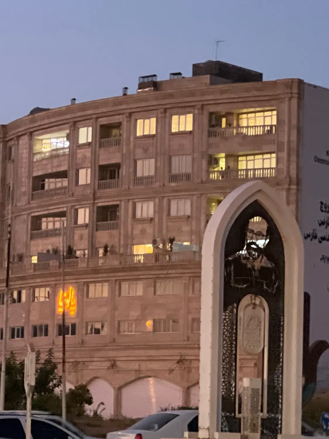 مغازه بر اصلی مولانا