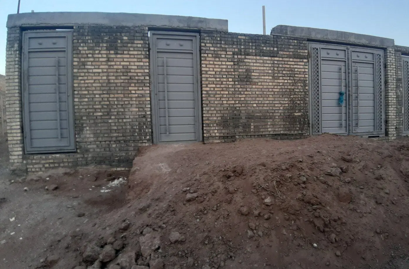 نیمه کاره به فروش میرسد