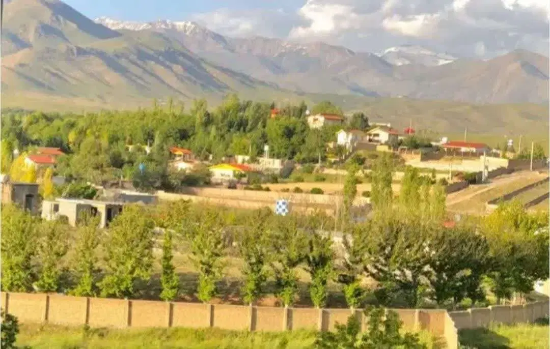 زمین ۳۰۱ متر در کوشک زر هشتگرد