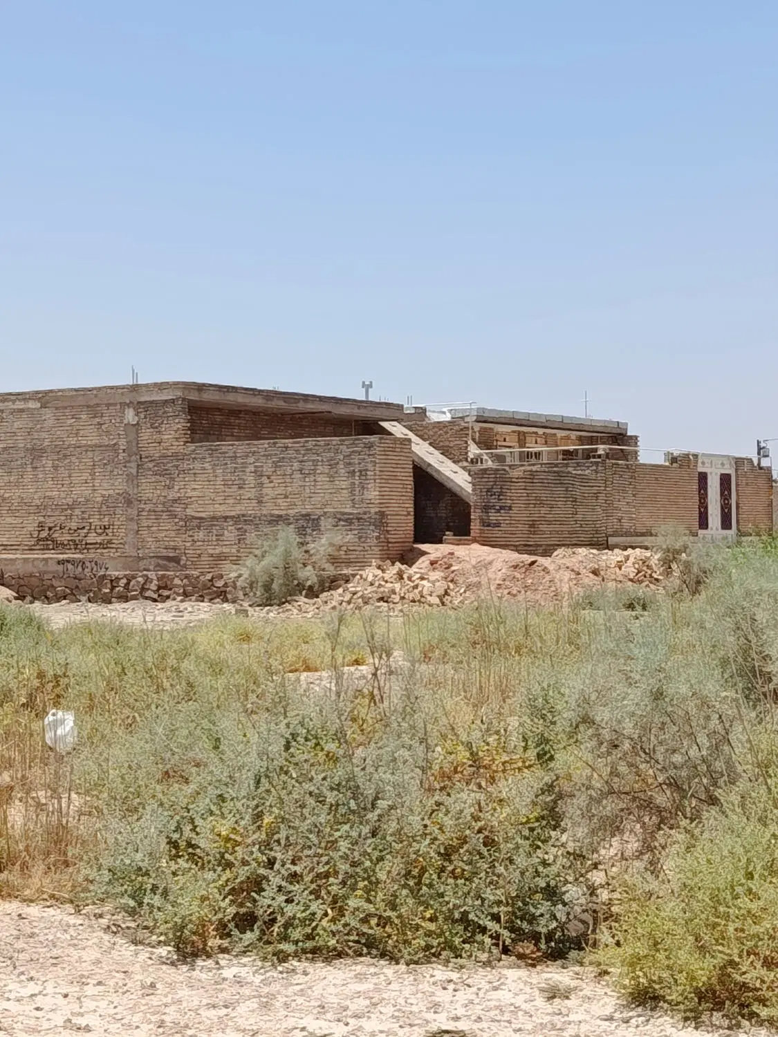 زمین مسکونی
