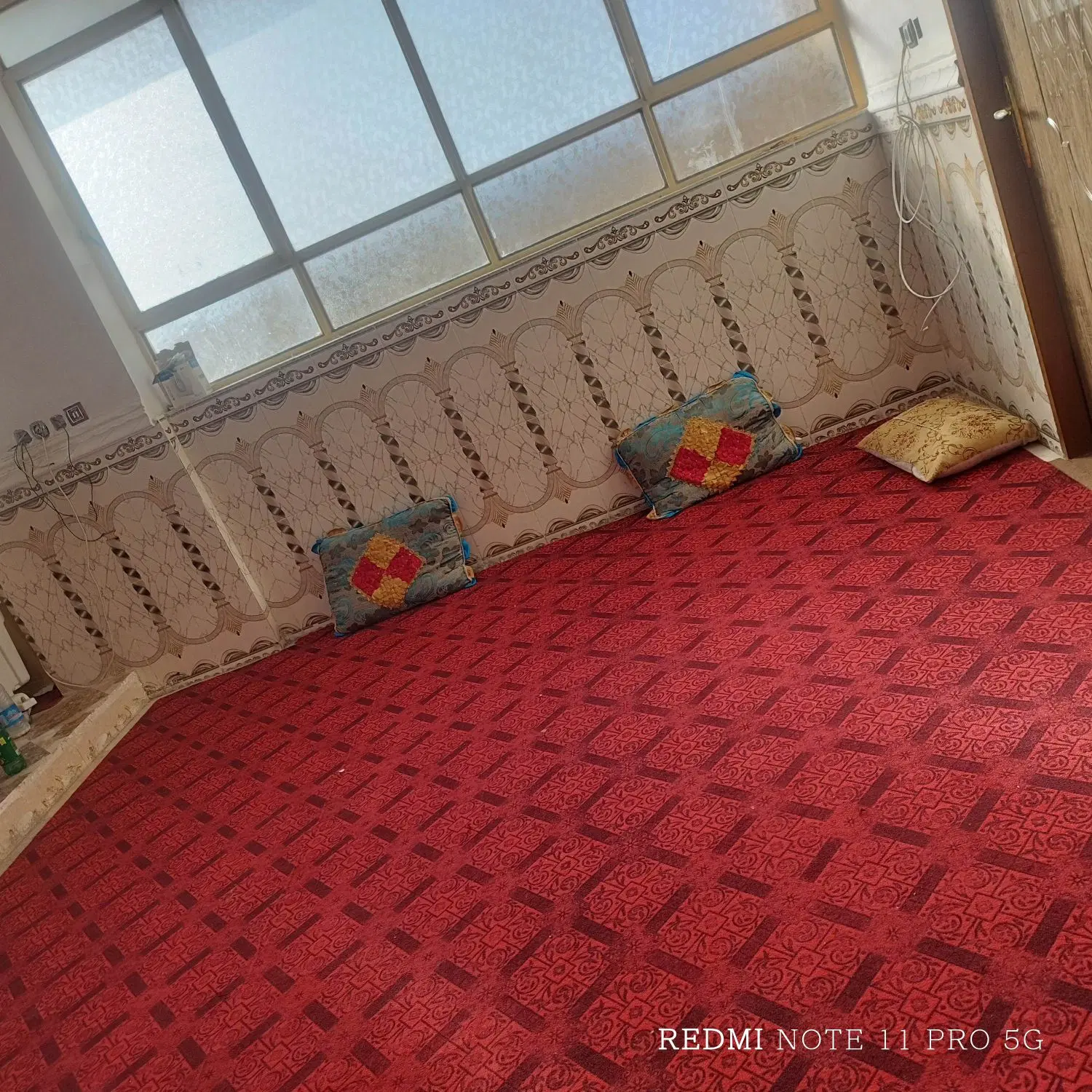 آپارتمان 90 متری نوساز، سر نبش خیابان اصلی