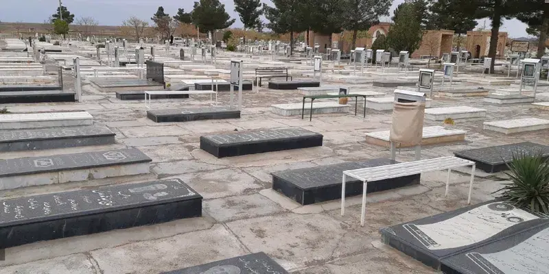 زمین آرامستان بهرامی