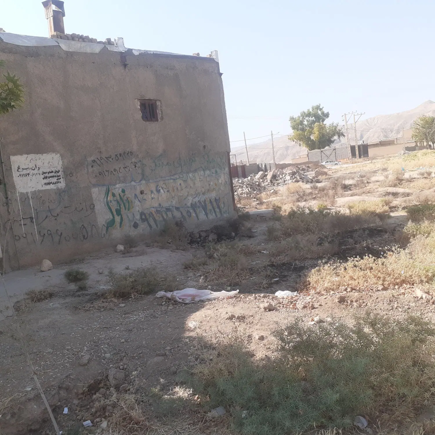 زمین تجاری مسکونی و ساختمانی