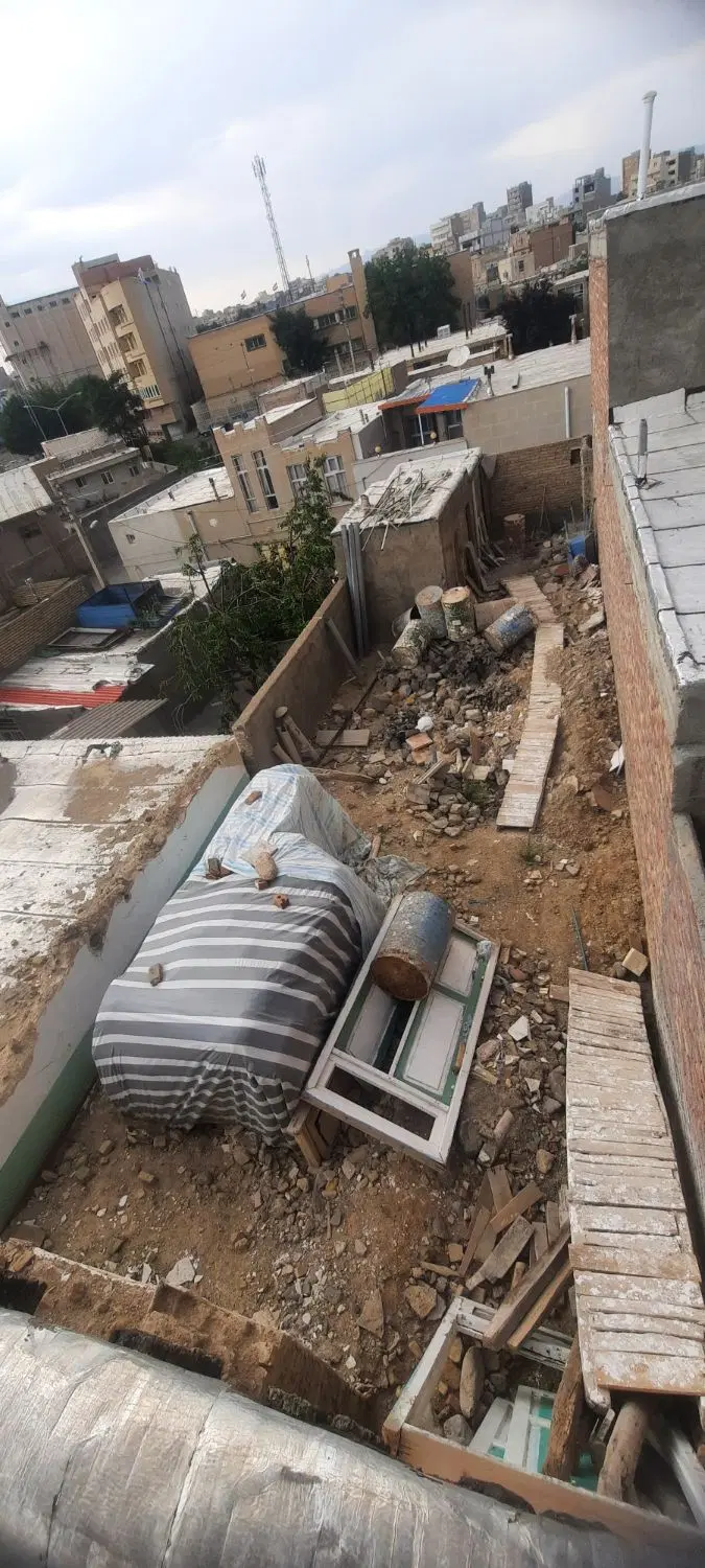 زمین مرکز شهر