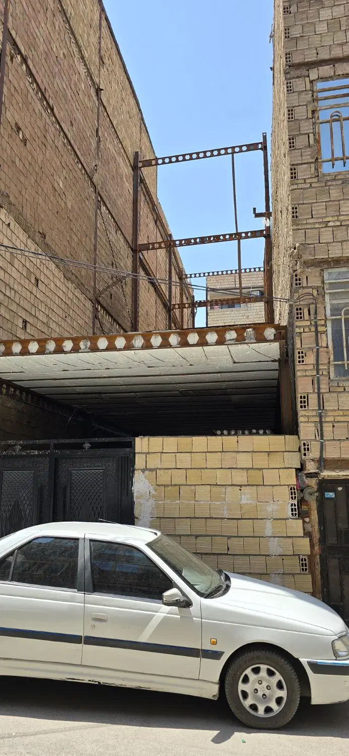 زمین فروشی با پروانه