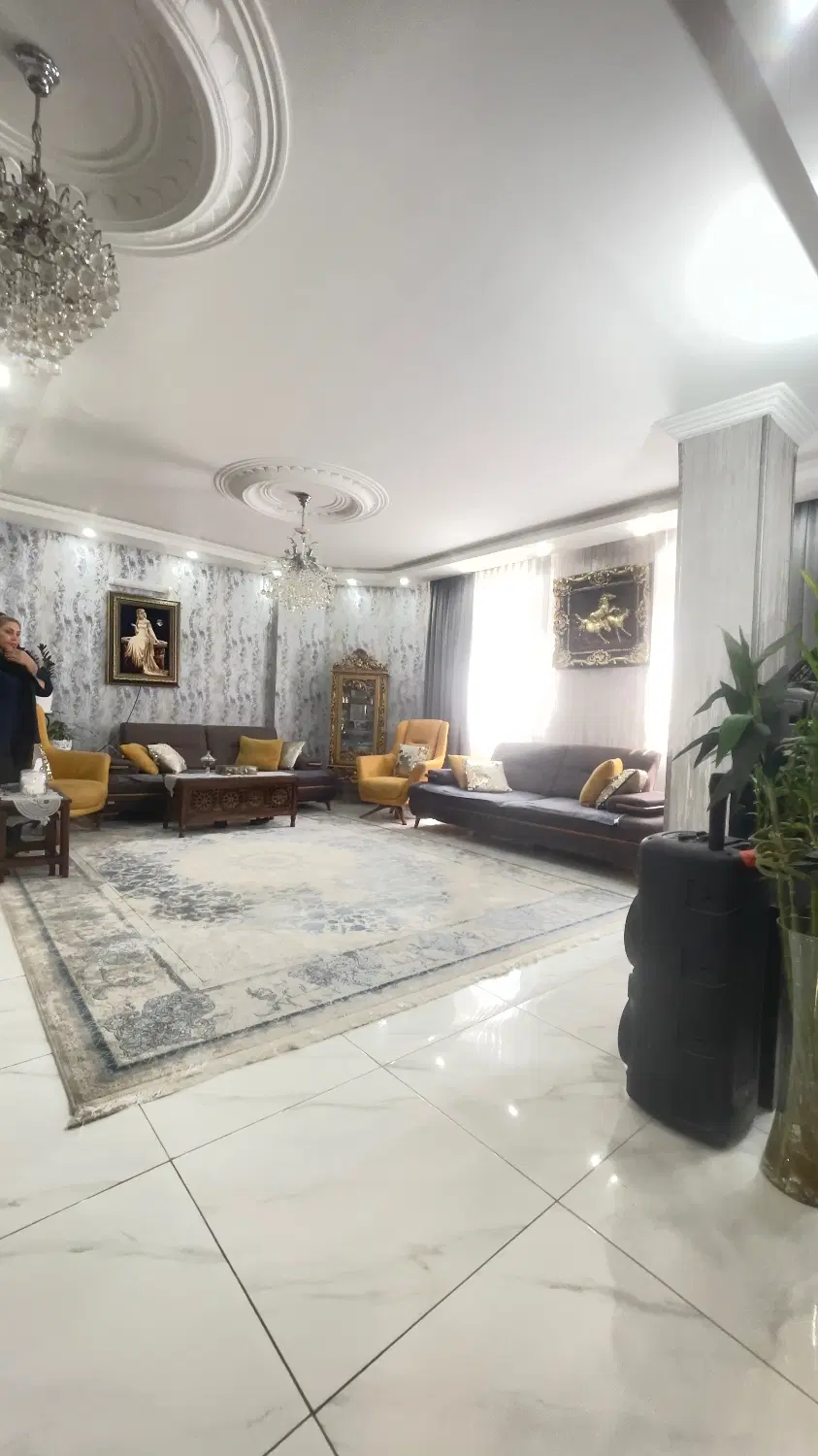 واحد ۸۰ متر _ دوخواب _ خواجو