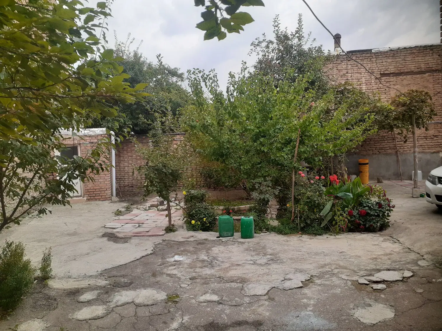 فروش خانه ی ویلایی در منطقه جنگلی