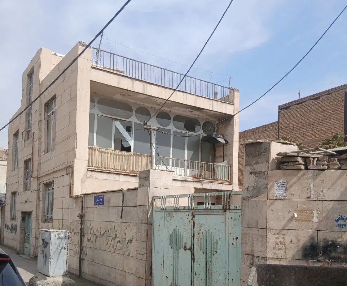 خانه کلنگی با موقعیت عالی و قیمت مناسب
