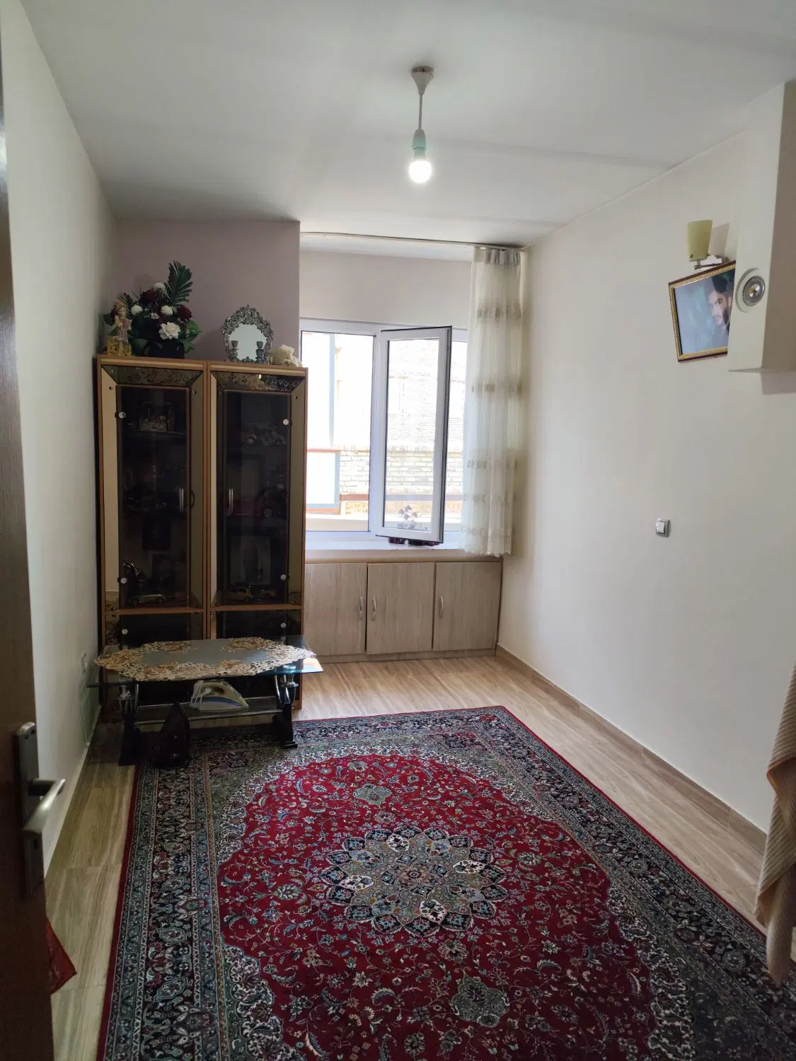 منزل مسکونی 3 طبقه راه جدا محراب