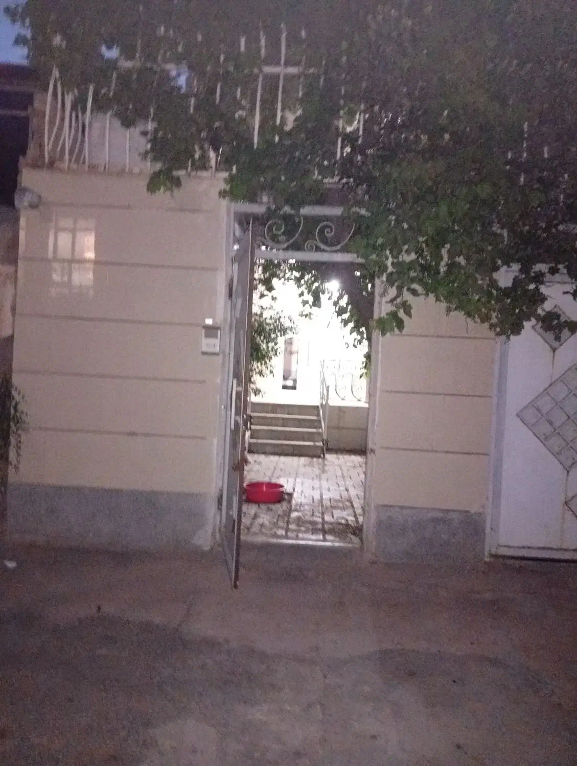 رهن اجاره خانه ویلایی در حکمت یازده