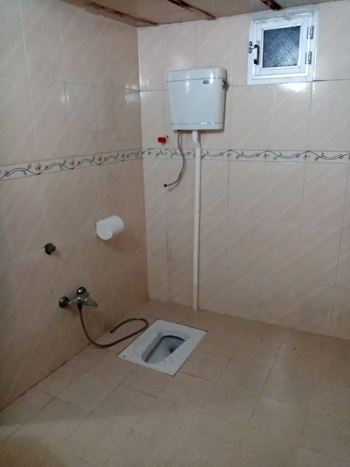خونه 80 متری 1خوابه شریف آباد  ویلای
