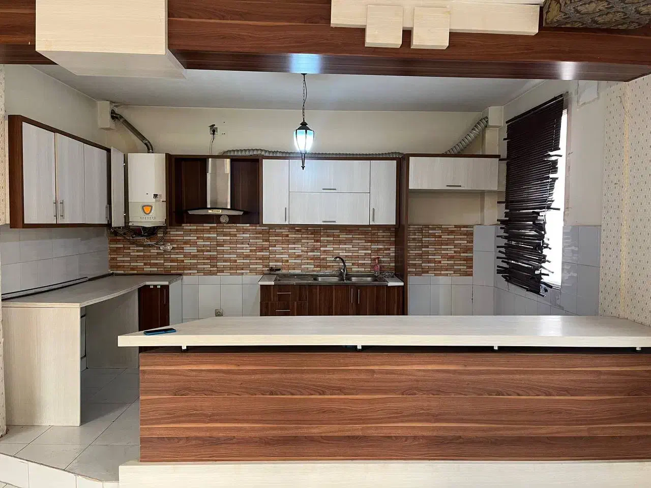 ۱۰۳متر آسانسور و پارکینگ اختصاصی اول اقدسیه