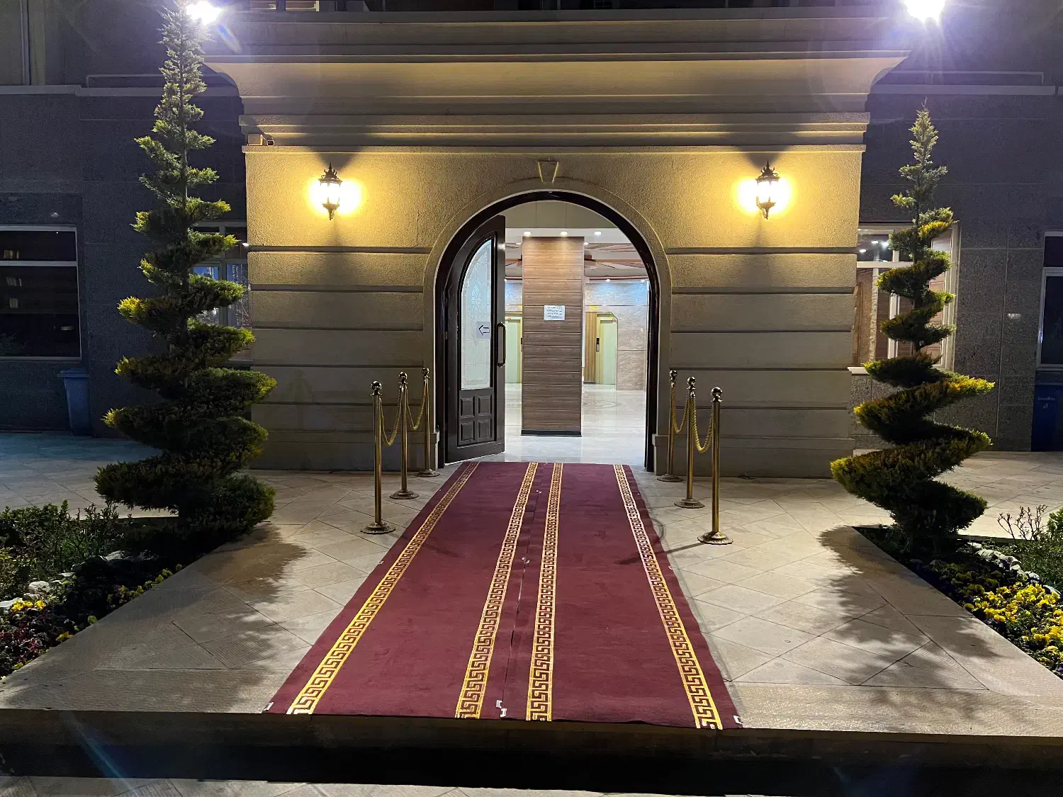اپارتمان سعادت اباد برج