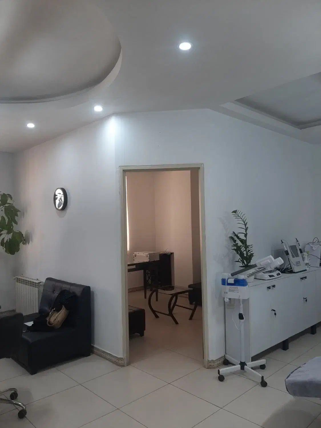 اجاره اتاق برای کار زیبایی و تاتو در اهری