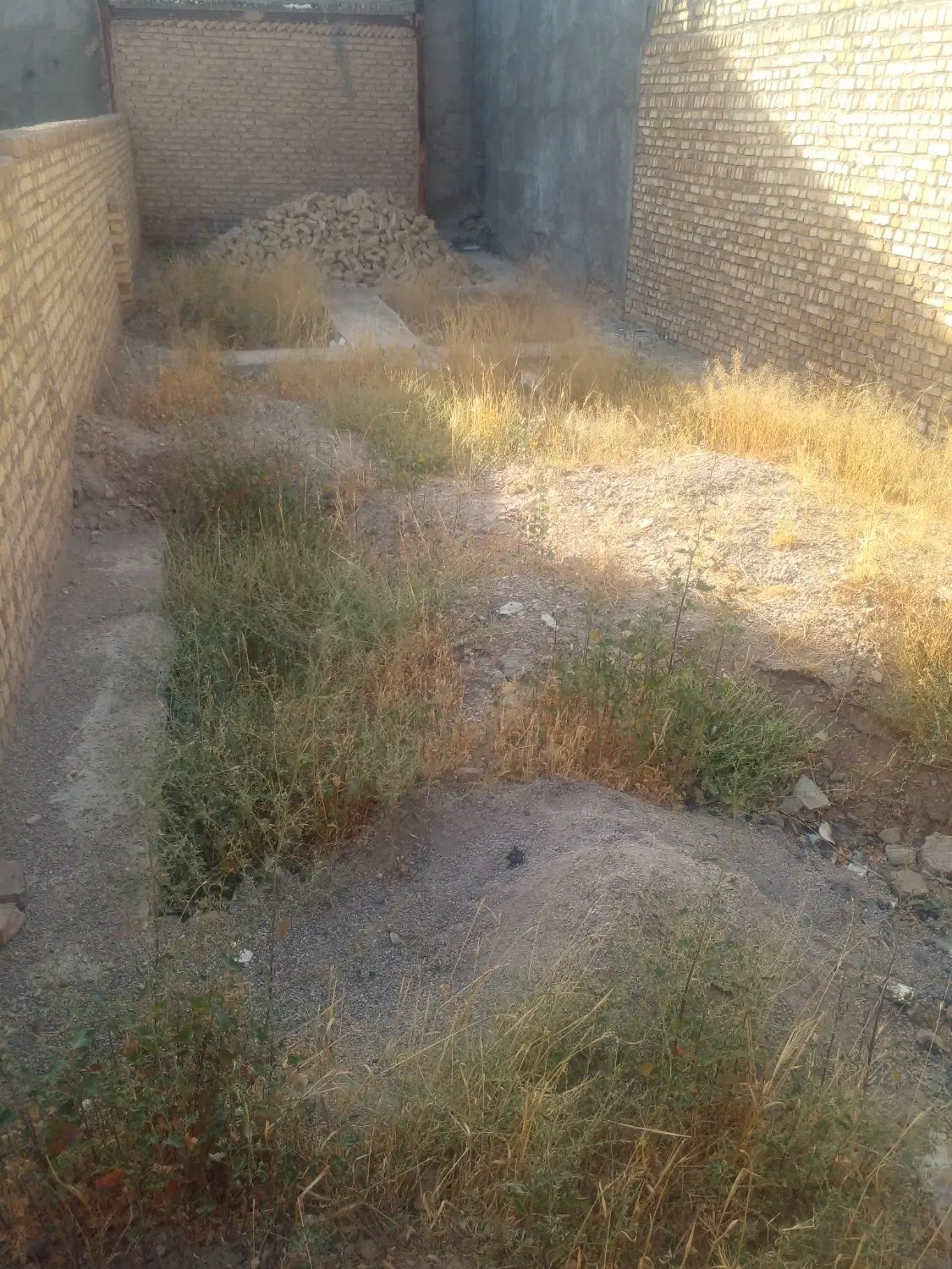 مسکونی شنارژ چهاردیواری