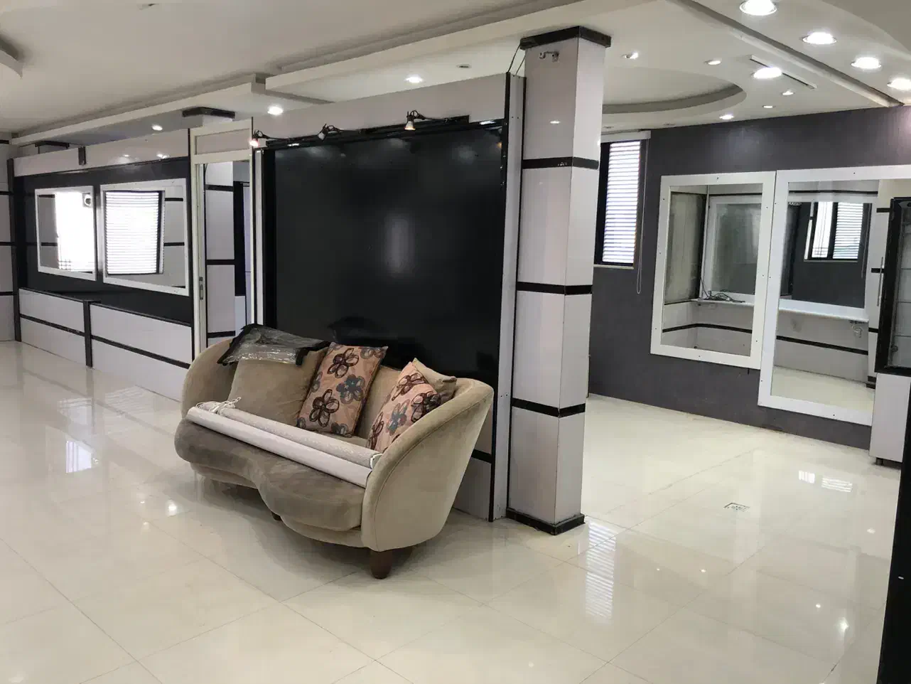 تجاری اپارتمان ۱۵۰ متری