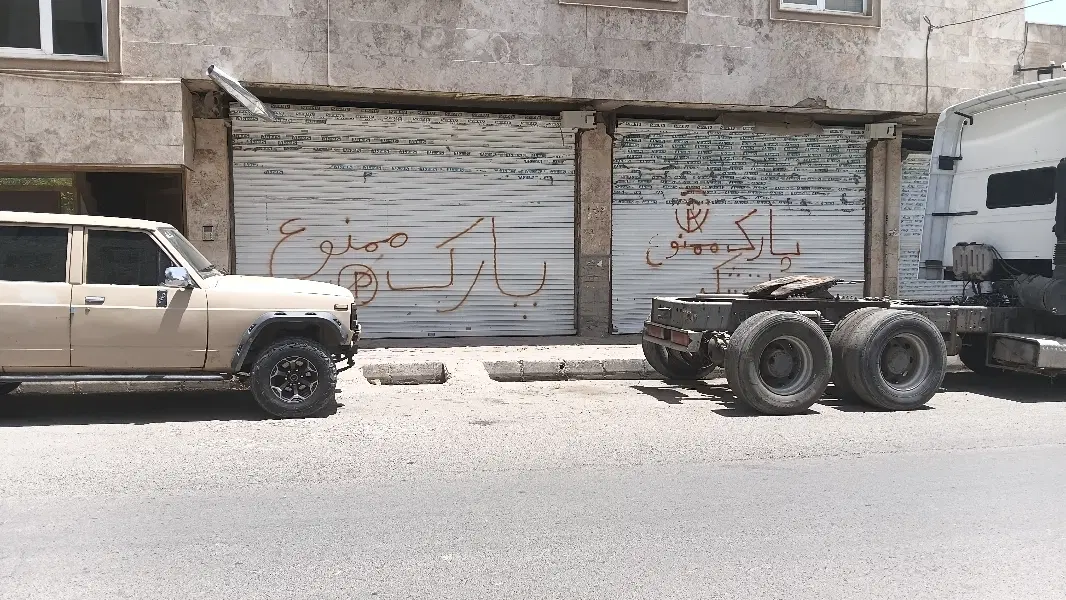 اجاره دو دهنه مغازه به متراژ ۱۰۰ متر