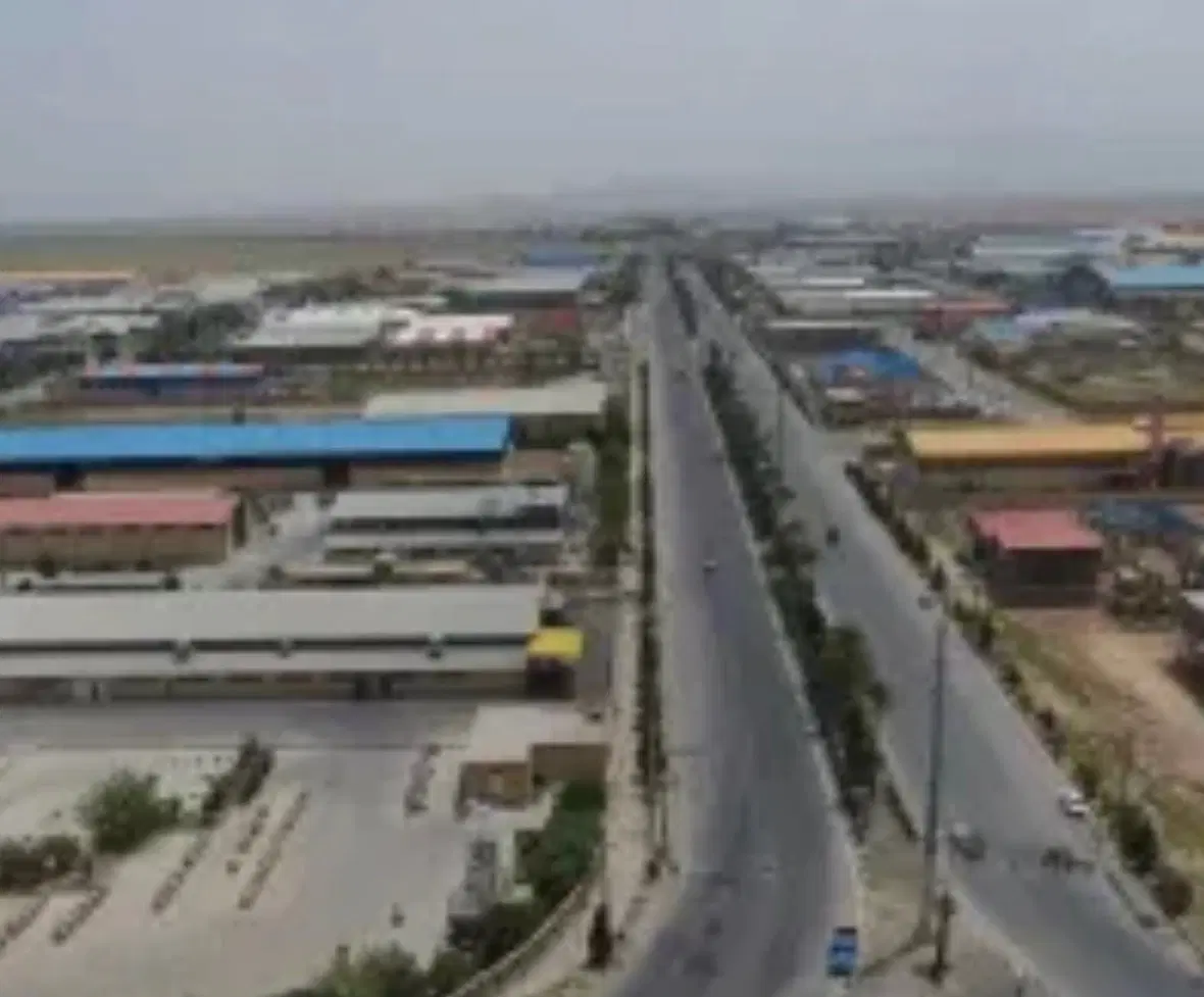 زمین ۳۰۰ متری شهرک دستغیب