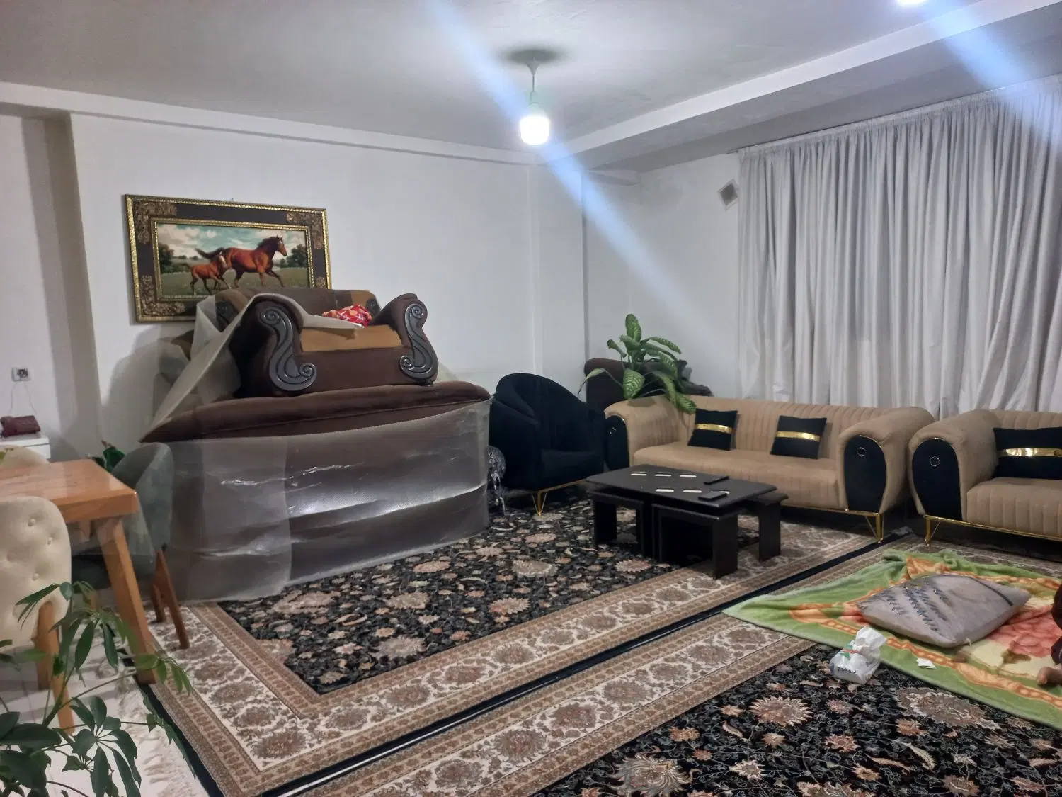 آپارتمان سه خوابه ۱۶۰ متری