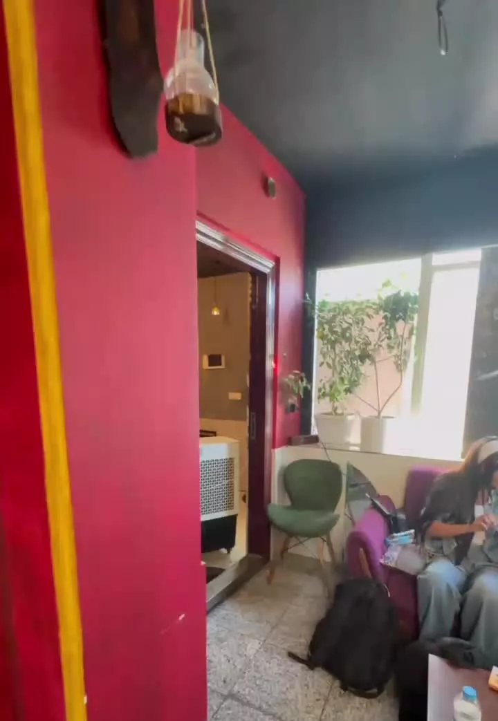 اجاره بخش کافه‌ در محدوده میدان انقلاب