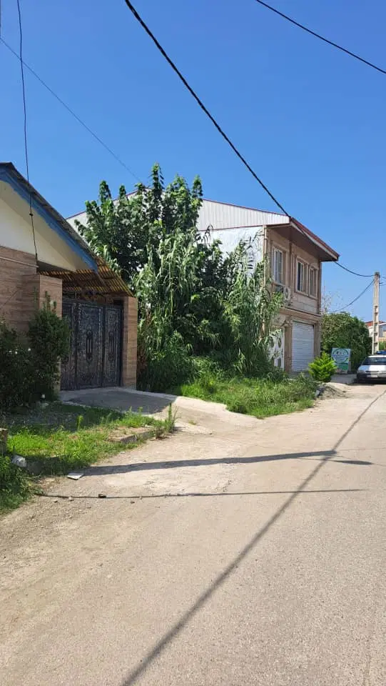 زمین مسکونی در خیابان شورا