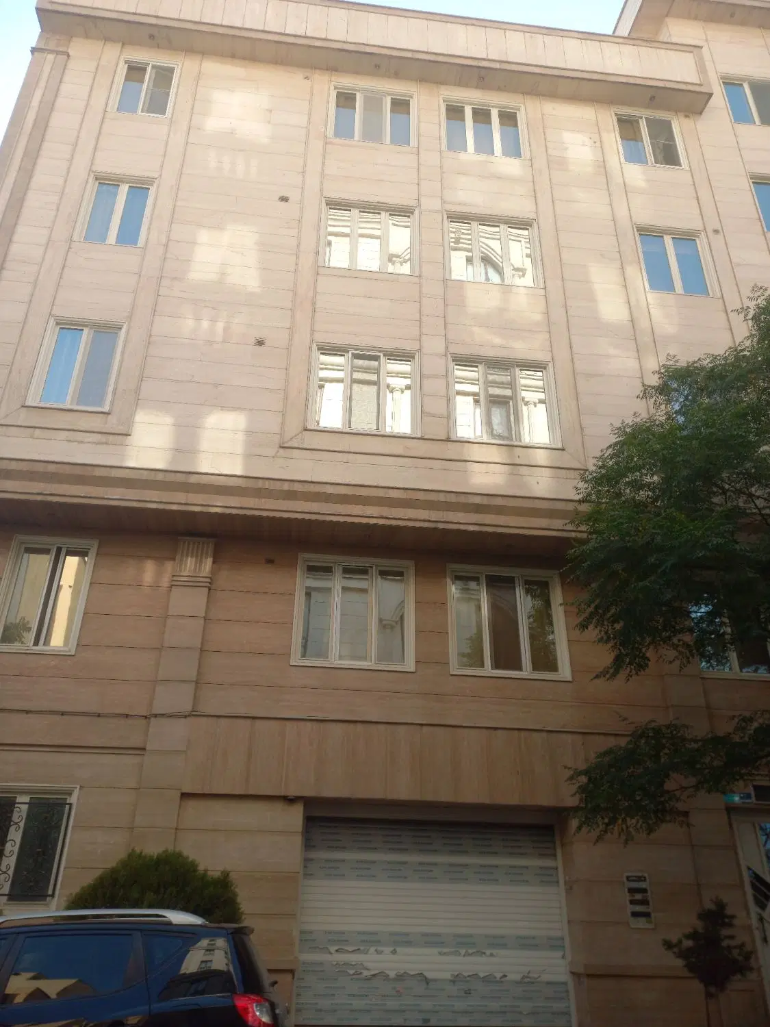 آپارتمان83متر2خواب