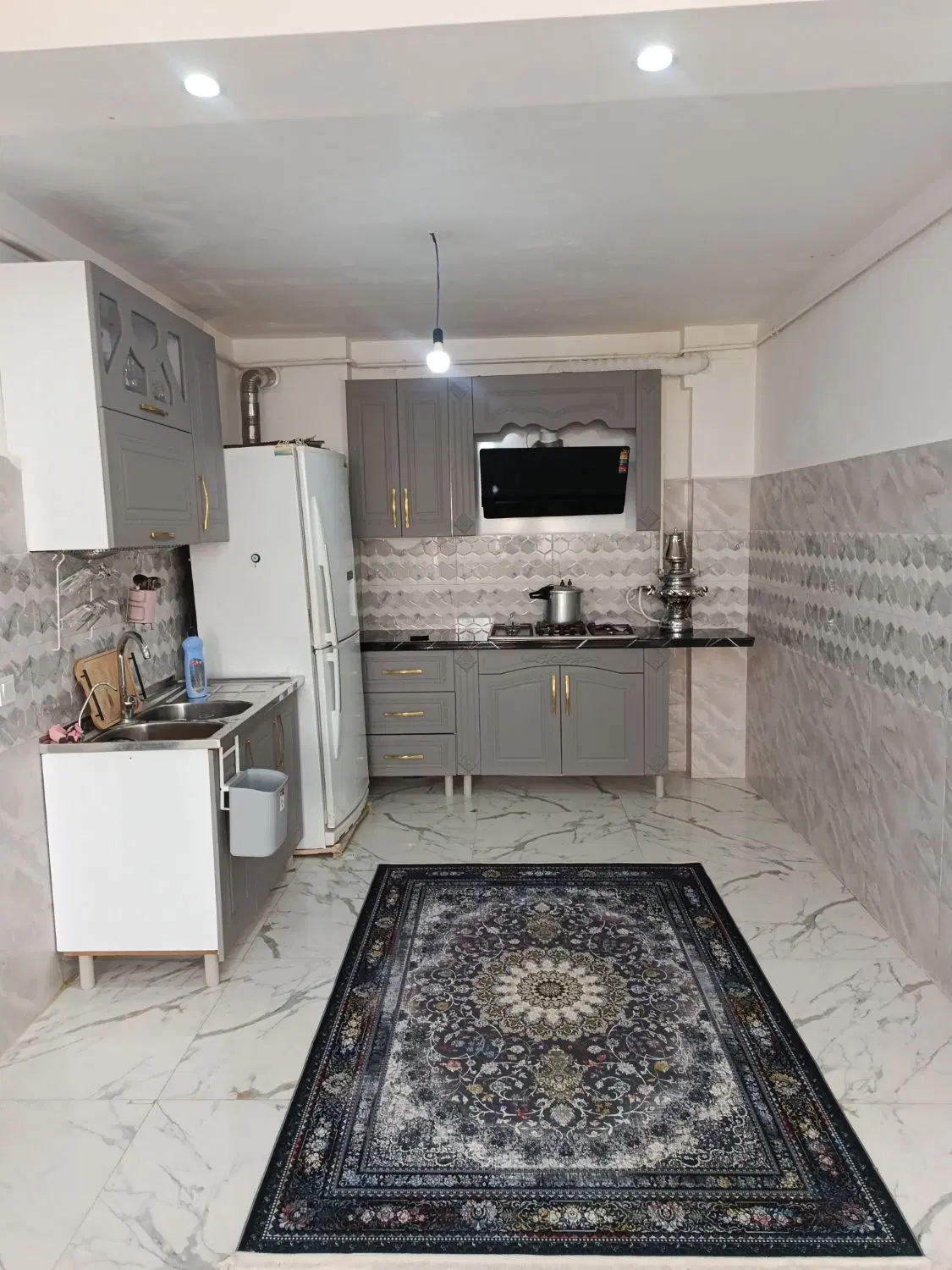 فروش ساختمان دو طبقه شهرک ولیعصر ایستگاه آخر