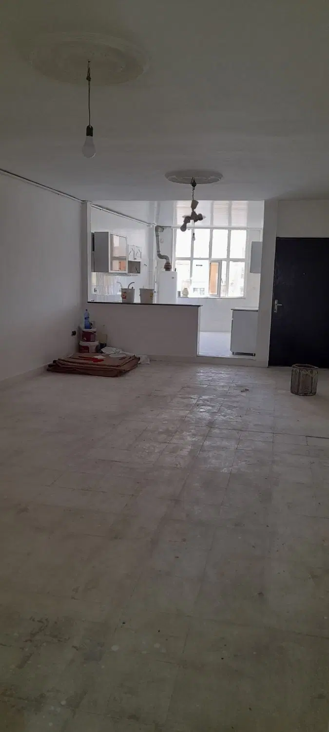 ۱۰۰ متری تاپ لوکیشن