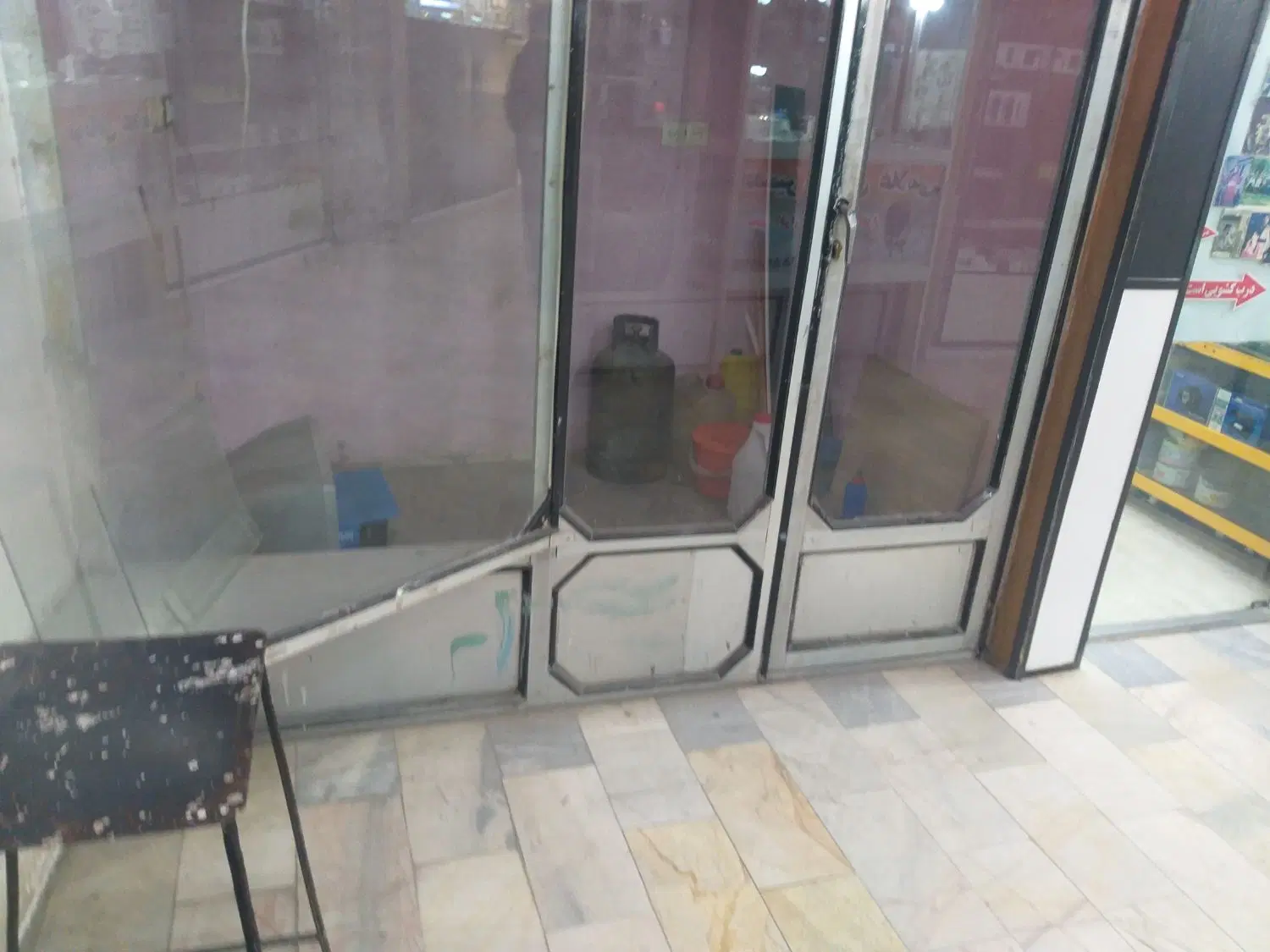 مغازه ۴ متری