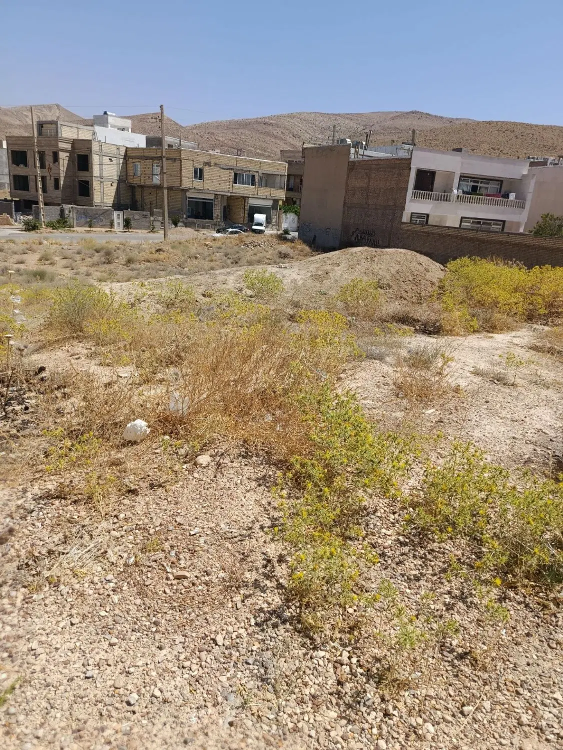زمین 200 متری صدرا البرز 1