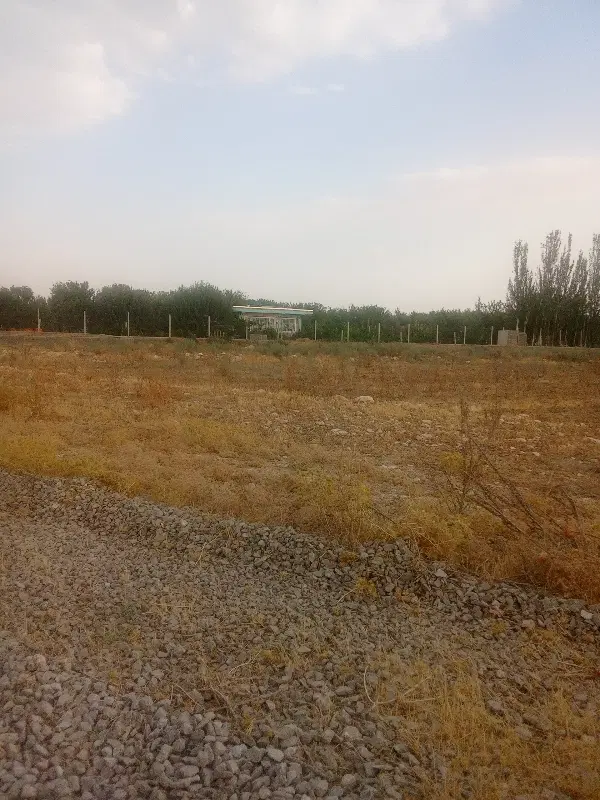 زمین فروشی