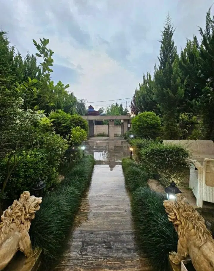 ۳۰۰ متر ۴خواب_سندتکبرگ عرصه و اعیان_مبله
